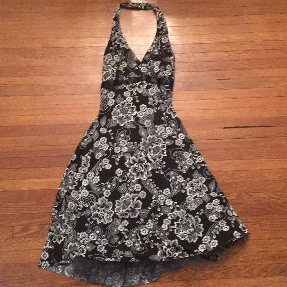 B. Smart- Halter dress
